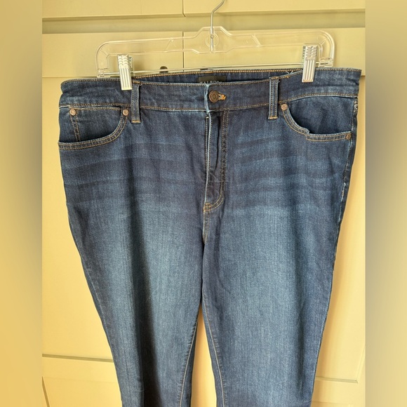EUC Talbots Crop Straight Leg Jeans Dark Blue SZ 14 - Picture 6 of 11